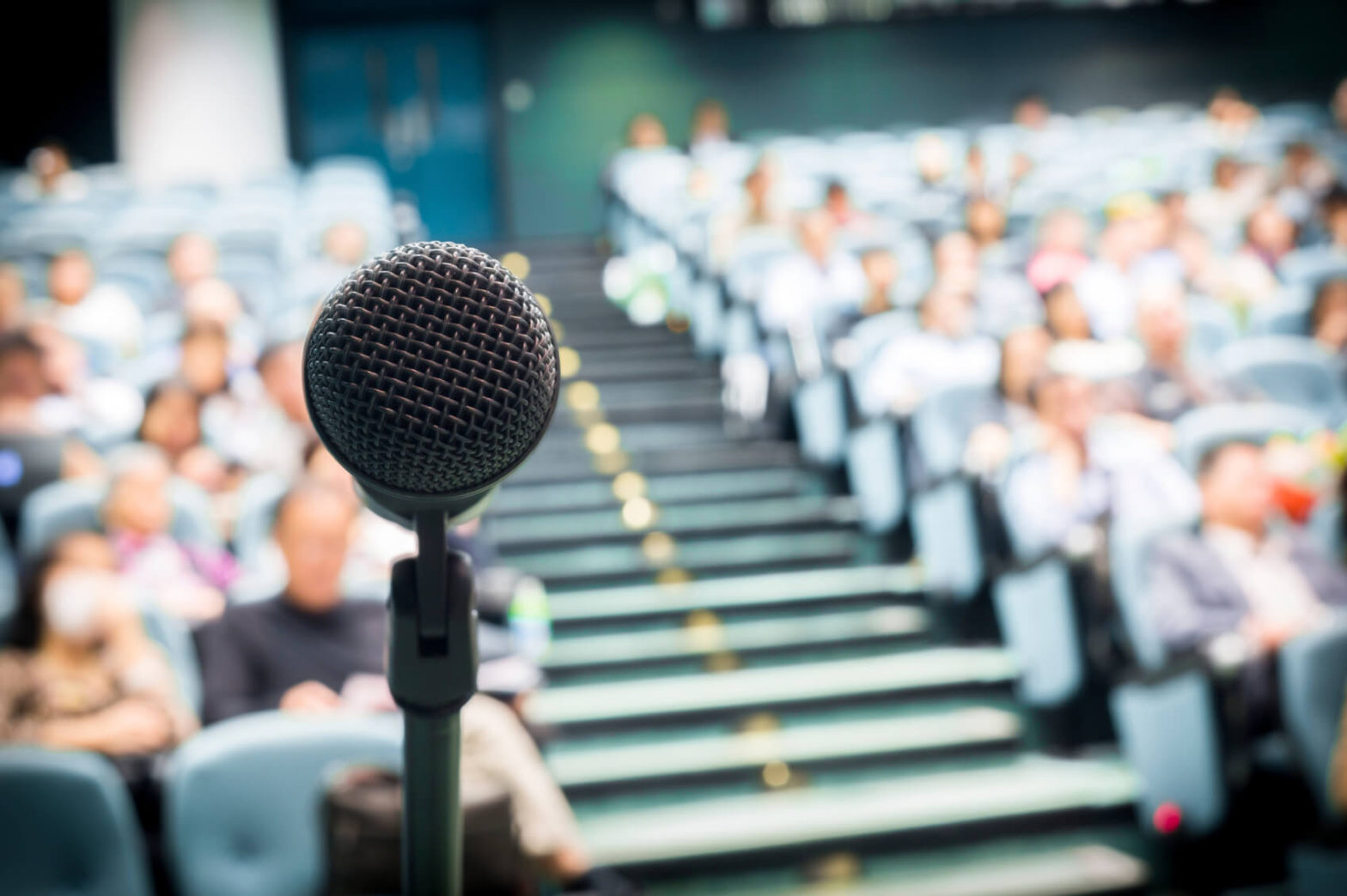 how-to-choose-the-right-keynote-speaker-for-your-event-keynote-speaker